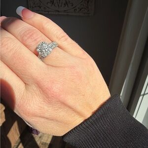 Elegant Silver Women's Ring